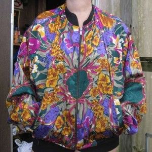 Reversible Floral & Belt Straps & Chains Theme Silky Zipper Jacket Preowned Hole